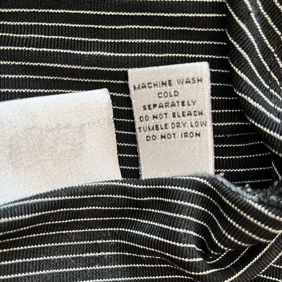 Chicos Black & White Stripe Travelers Tank.  Size 2 - Picture 5 of 5